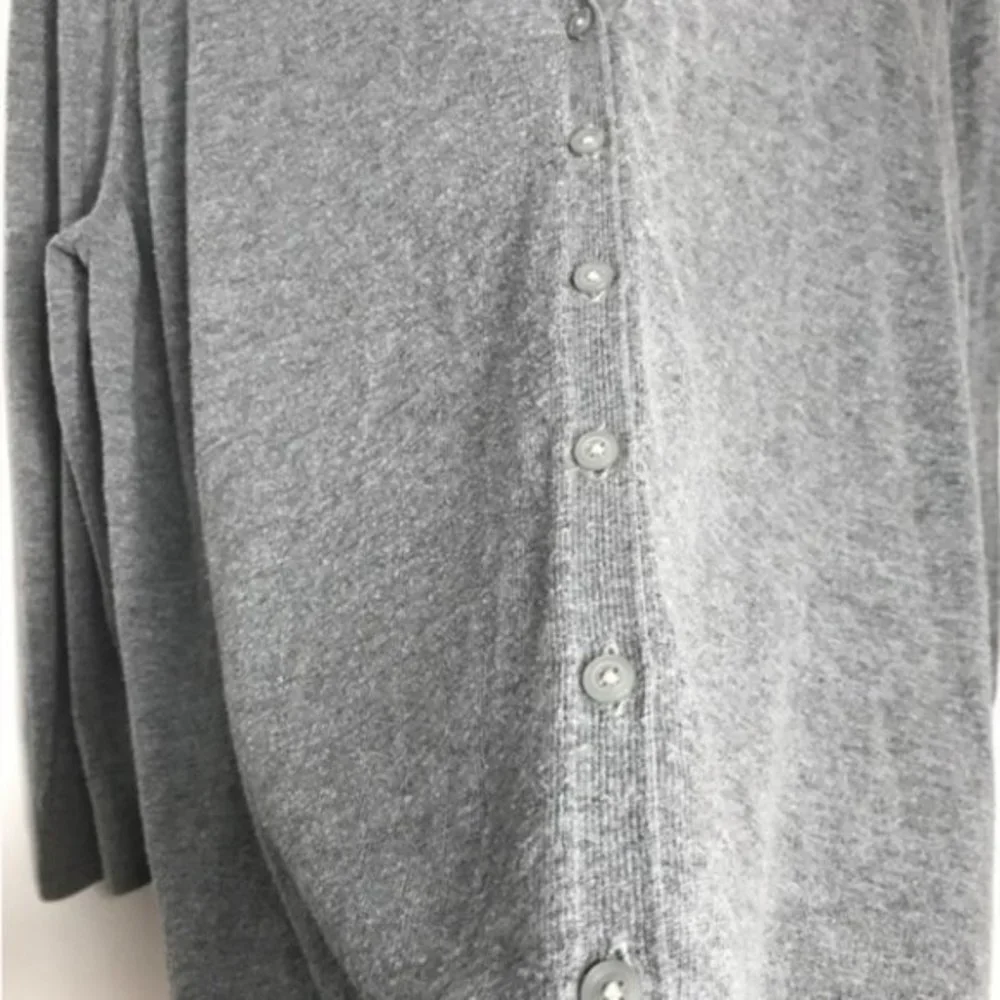 Old Navy Gray Button Up Cardigan Sweater X… - Picture 4 of 8